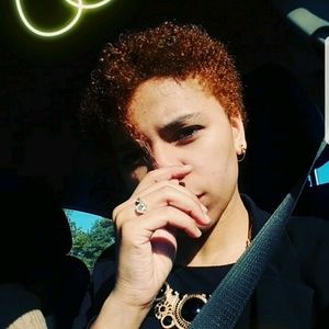 Meet your Posher, Dinah